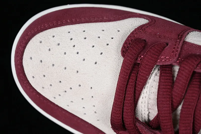 All categories Nk SB Dunk Series Nk SB Dunk Low low-top sneakers Skate Like a Girl x Nk SB Dunk Low joint model SB smashed backboard fashion casual sneakers DX4589-600